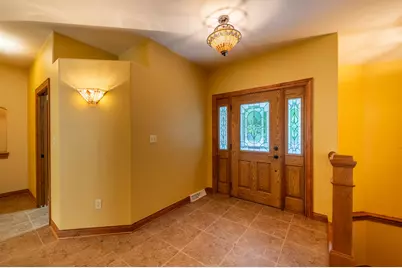 260  Glacial Dr, Slinger, WI 53086 - Photo 15