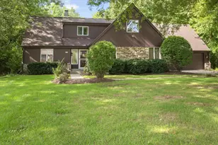 2515 W Wending Dr, Glendale, WI 53209 - Photo 1