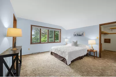 2515 W Wending Dr, Glendale, WI 53209 - Photo 15