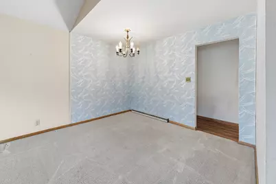2400 W Rochelle Ave, Glendale, WI 53209 - Photo 7