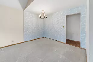 2400 W Rochelle Ave, Glendale, WI 53209 - Photo 7