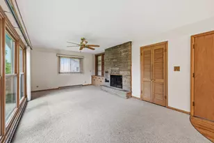 2400 W Rochelle Ave, Glendale, WI 53209 - Photo 29