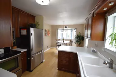 3015 N 85th St, Milwaukee, WI 53222 - Photo 5
