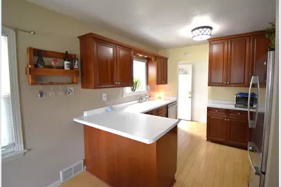 3015 N 85th St, Milwaukee, WI 53222 - Photo 7
