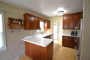 3015 N 85th St, Milwaukee, WI 53222 - Photo 7