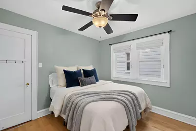 7039 W Stuth Pl, West Allis, WI 53219 - Photo 13