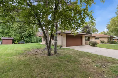 4973 S 19th St, Milwaukee, WI 53221 - Photo 27
