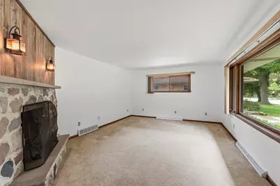 4973 S 19th St, Milwaukee, WI 53221 - Photo 3
