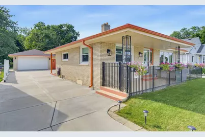 2035 E Howard Ave, Saint Francis, WI 53235 - Photo 3