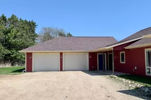 417 E 1st St, Waldo, WI 53093 - Photo 3