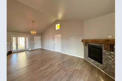 417 E 1st St, Waldo, WI 53093 - Photo 15