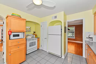 2520  Lefeber Ave, Wauwatosa, WI 53213 - Photo 23
