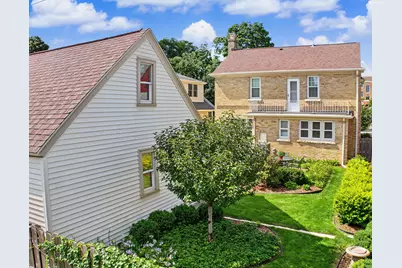 2520  Lefeber Ave, Wauwatosa, WI 53213 - Photo 3