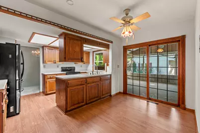 983  Chesterton Ct, Oconomowoc, WI 53066 - Photo 5