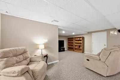 945  Gray Fox Dr, Brookfield, WI 53045 - Photo 33