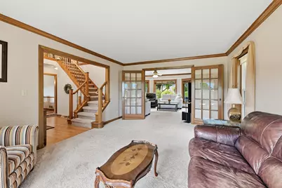 945  Gray Fox Dr, Brookfield, WI 53045 - Photo 5