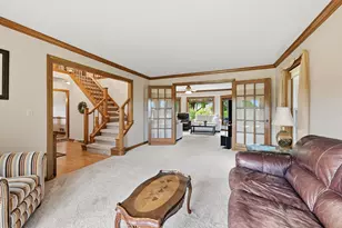 945 Gray Fox Dr, Brookfield, WI 53045 - Photo 5