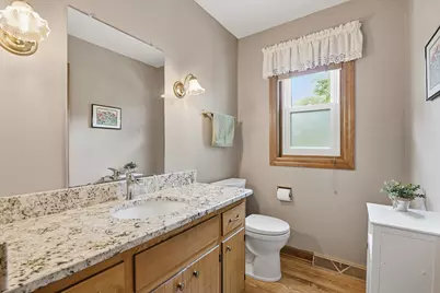 945  Gray Fox Dr, Brookfield, WI 53045 - Photo 21