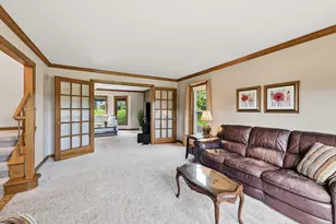 945 Gray Fox Dr, Brookfield, WI 53045 - Photo 7