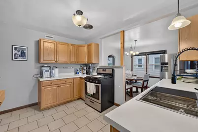 3049 S 31st St, Milwaukee, WI 53215 - Photo 9