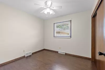 3140 S 107th St, West Allis, WI 53227 - Photo 17