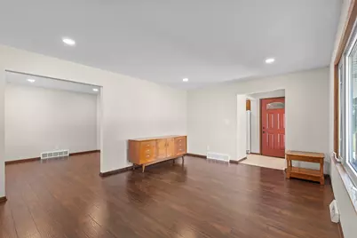 3140 S 107th St, West Allis, WI 53227 - Photo 5
