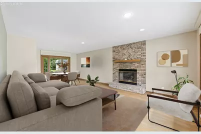 6226 W Ester Pl, Brown Deer, WI 53223 - Photo 5
