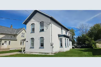 1117 S 8th St, Manitowoc, WI 54220 - Photo 1