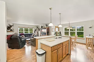 609 Park Dr, Racine, WI 53185 - Photo 9