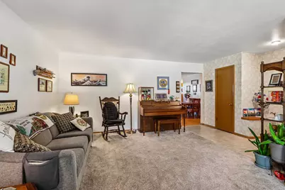 5619 S Illinois Ave, Cudahy, WI 53110 - Photo 13