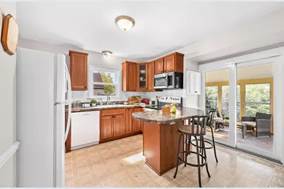 3003 N 78th St, Milwaukee, WI 53222 - Photo 9