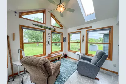 203  Willow St, Viroqua, WI 54665 - Photo 3