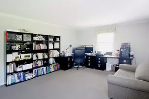10205 N Kenilworth Cir, Mequon, WI 53092 - Photo 23