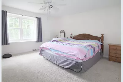 10205 N Kenilworth Cir, Mequon, WI 53092 - Photo 23