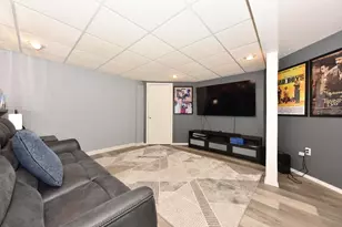 8969 W Hustis St, Milwaukee, WI 53224 - Photo 15