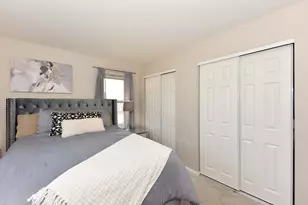 8969 W Hustis St, Milwaukee, WI 53224 - Photo 17