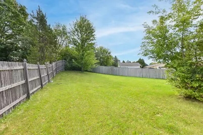 8969 W Hustis St, Milwaukee, WI 53224 - Photo 21