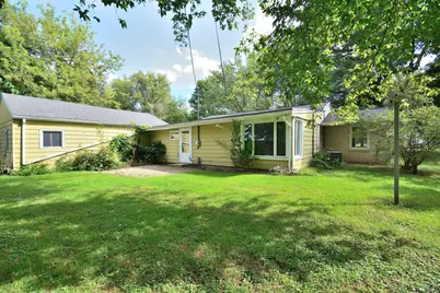 2415 N 3rd Ln, Summit, WI 53066 - Photo 23