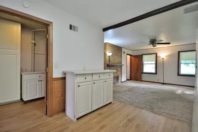 2415 N 3rd Ln, Summit, WI 53066 - Photo 9