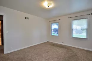 2415 N 3rd Ln, Summit, WI 53066 - Photo 17