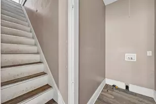 1611 N Wisconsin St, Racine, WI 53402 - Photo 11