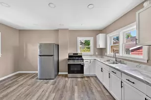 1611 N Wisconsin St, Racine, WI 53402 - Photo 15