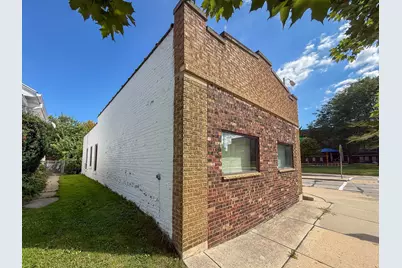 7234 W Becher St, West Allis, WI 53219 - Photo 3