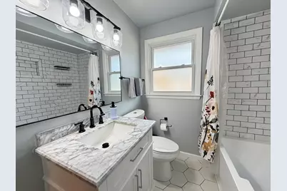 1014  Fairway Dr, Racine, WI 53405 - Photo 3