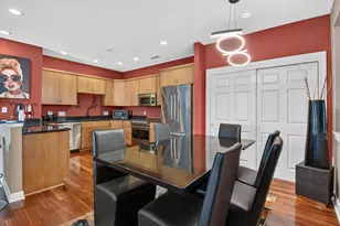 1052 Stratford Ct, Racine, WI 53406 - Photo 9
