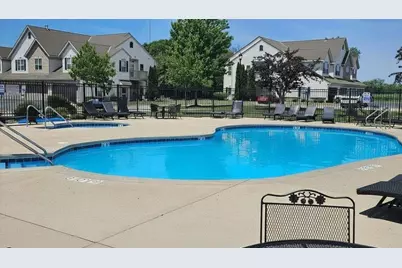 1052  Stratford Ct #201, Racine, WI 53406 - Photo 27