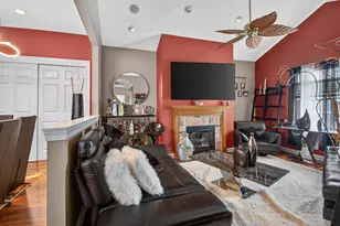 1052 Stratford Ct, Racine, WI 53406 - Photo 13
