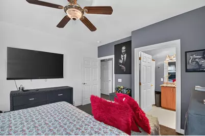 1052  Stratford Ct #201, Racine, WI 53406 - Photo 21