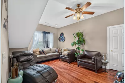1052  Stratford Ct #201, Racine, WI 53406 - Photo 17