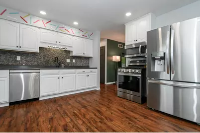 1261  Aldoro Dr, Waukesha, WI 53188 - Photo 9